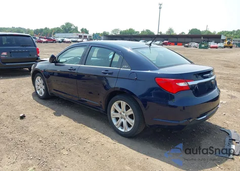2013 Chrysler 200 Touring из США, поврежденный, VIN 1C3CCBBB4DN550426